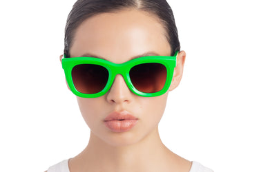 Sunglasses Fern Green Model view, Brown gradient lenses