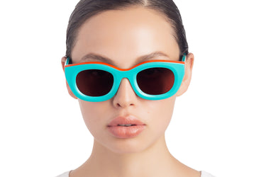 Sunglasses Pool Green & Valiant Poppy Red Model view, Grey lenses